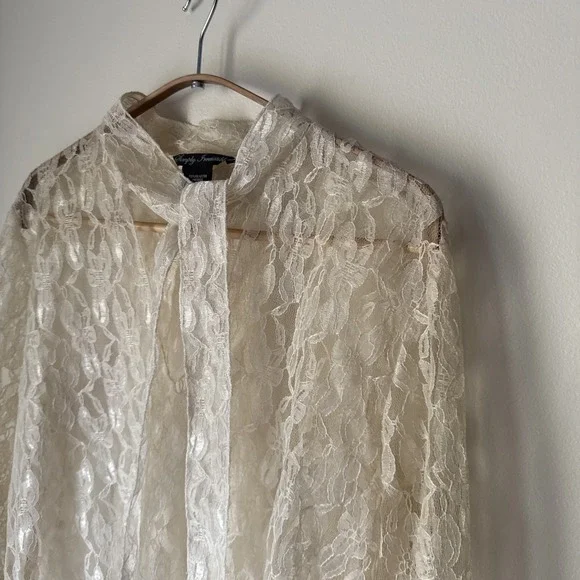 Simply Irresistible Y2K Sheer Ivory Lace Top Size L Renaissance Dainty Fairy - Picture 2 of 9